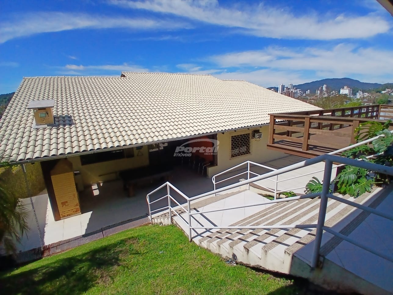 Casa, 3 quartos, 750 m² - Foto 1