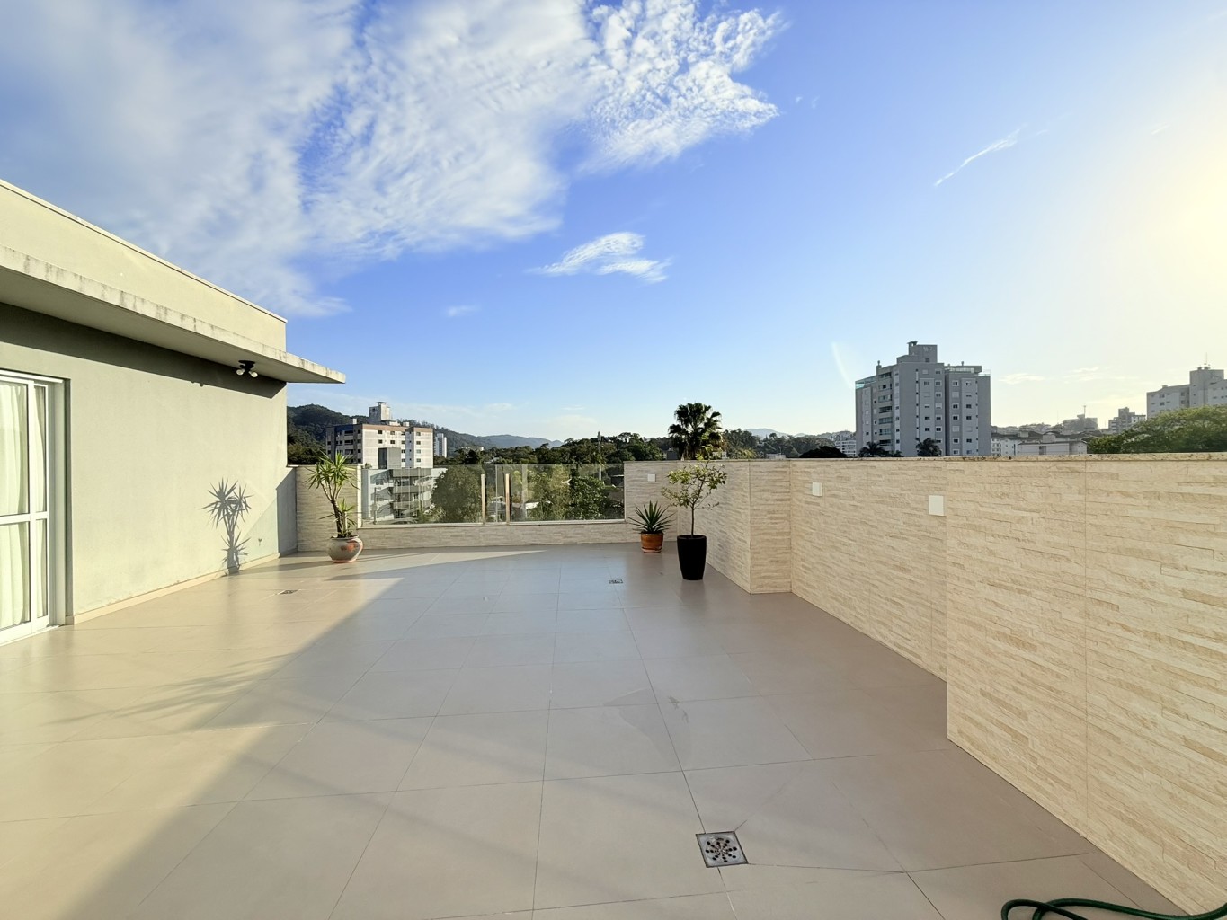 Cobertura, 3 quartos, 192 m² - Foto 3