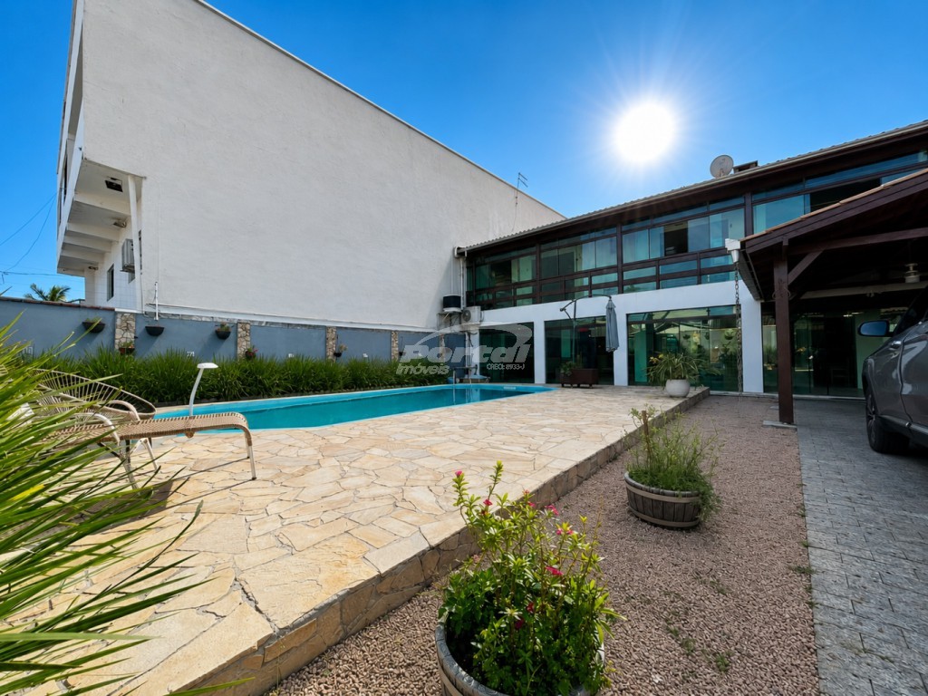 Casa, 2 quartos, 164 m² - Foto 1