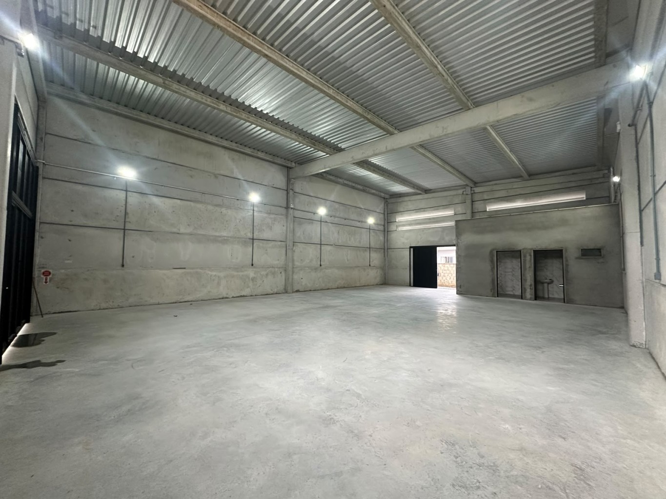 Depósito-Galpão, 200 m² - Foto 6