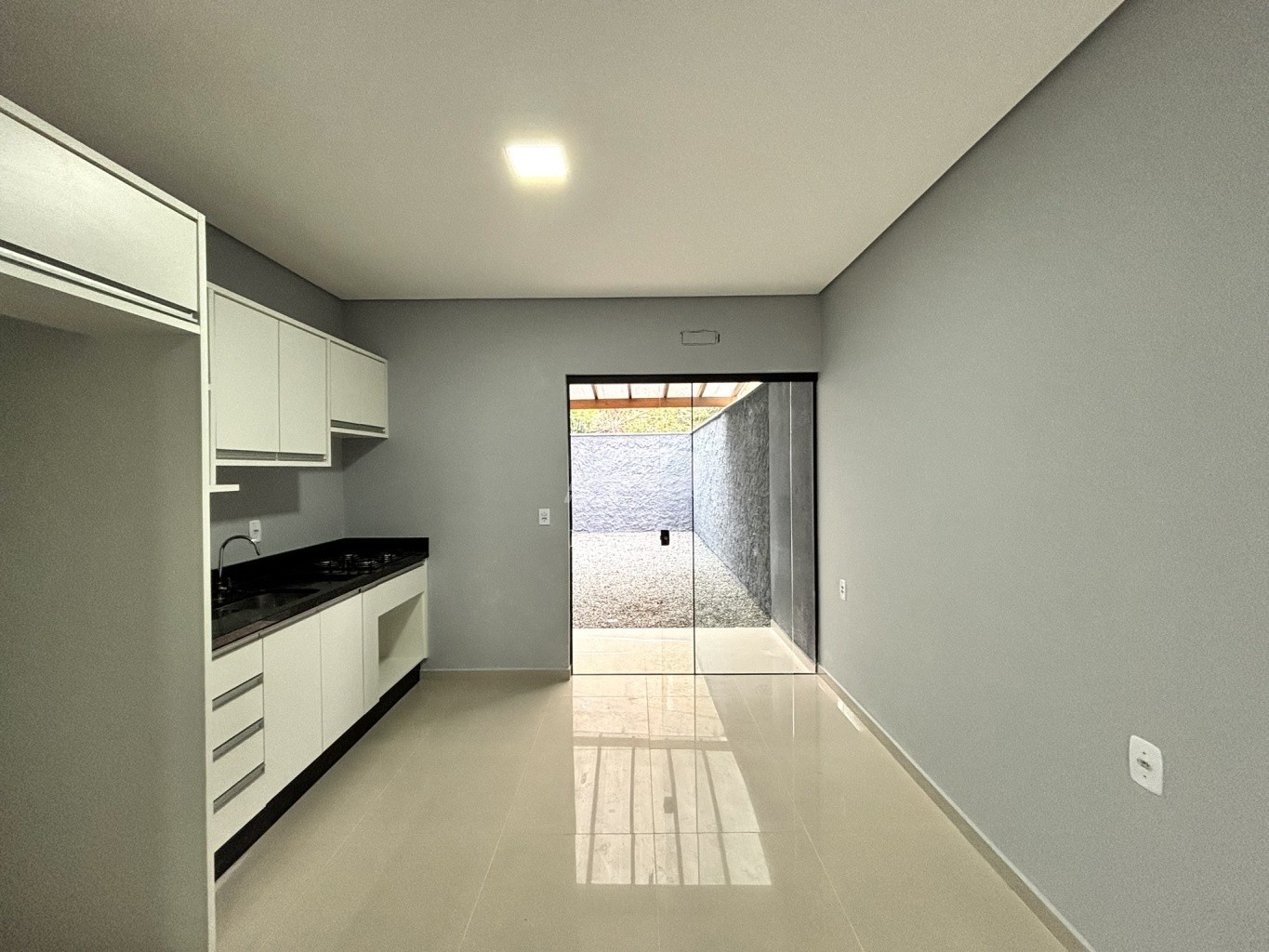Casa, 2 quartos, 70 m² - Foto 1