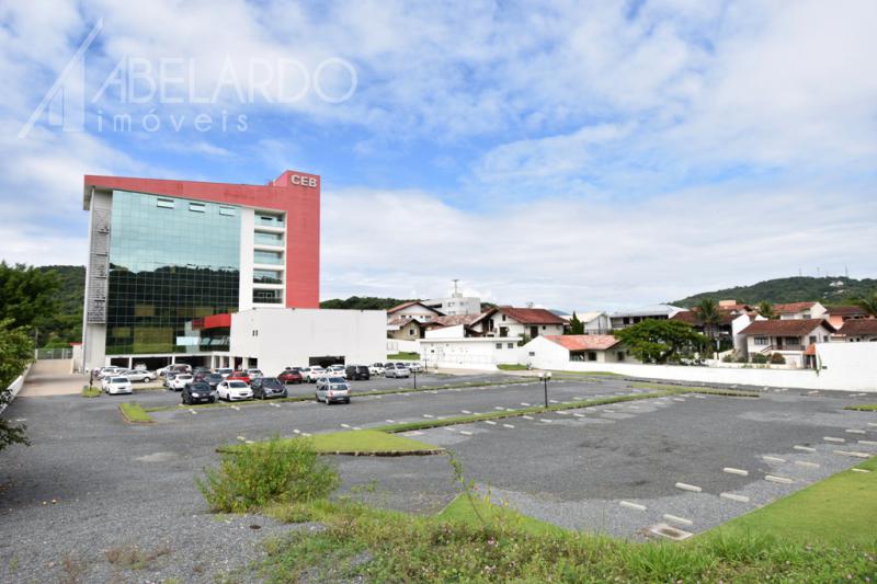 ABELARDO IMÓVEIS - Localizada no bairro Vorstardt a apenas 4 km do centro de Blumenau - foto 1