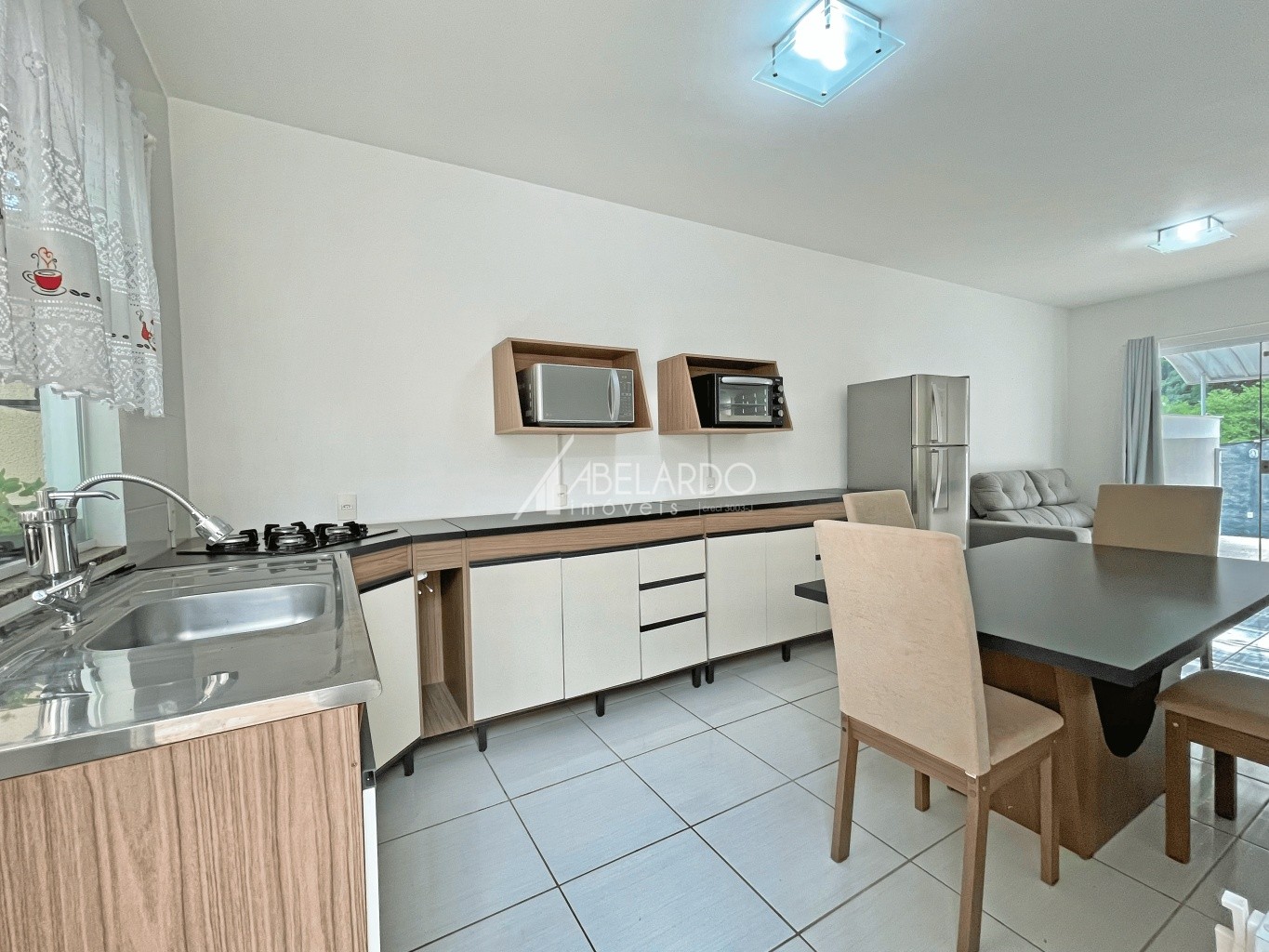 Casa em condomínio fechado com apenas 9 residências e próximo a BR 470, esta aconchegante casa térrea mobiliada é uma excelente opção para quem busca morar bem! — foto 5