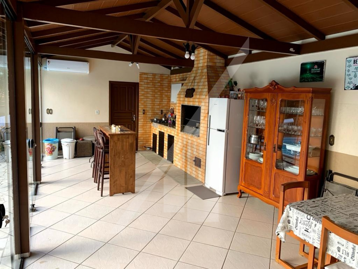 RESIDENCIA DE ALVENARIA - INDAIAL Terreno com 506,27m2(27,42mt-27,42mt x18,59mt - 18,59mt ). Área construída 140,25m2 — foto 4