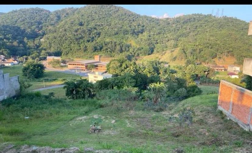 Esse terreno é a escolha perfeita para você que busca construir seu imóvel em um loteamento com infraestrutura completa no bairro FORTALEZA ALTA. — foto 3