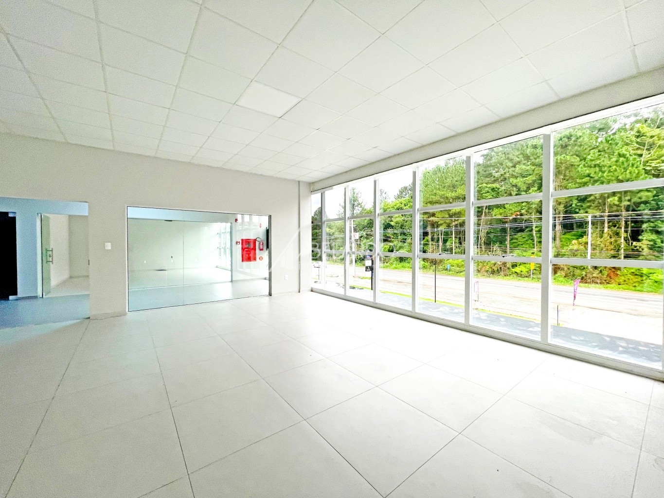 Sala comercial no bairro Itoupava Central em Blumenau - foto 1