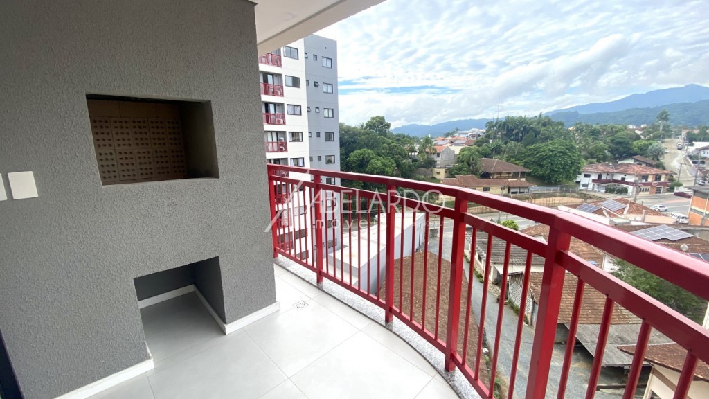 APARTAMENTO SEMIMOBILIADO COM DOIS DORMITÓRIOS, SENDO UMA SUÍTE E UMA VAGA DE GARAGEM - BAIRRO VELHA — foto 4