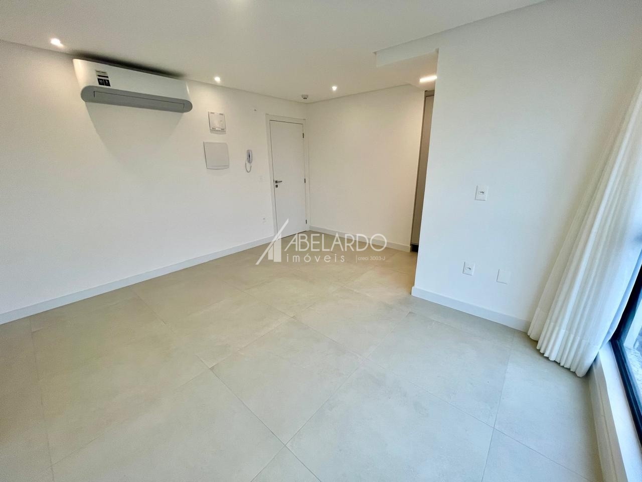 APARTAMENTO PARA LOCAÇÃO - BAIRRO VILA NOVA, EM BLUMENAU — foto 3
