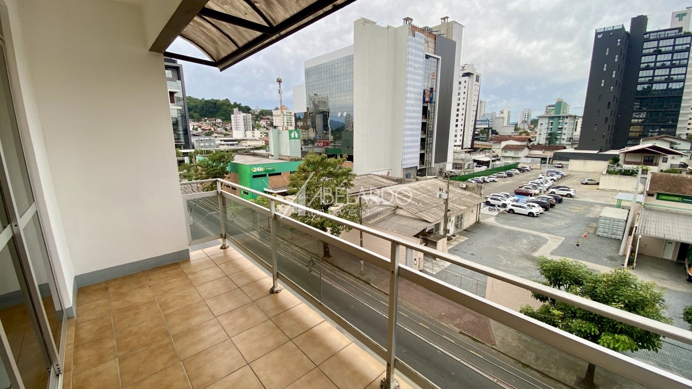 APARTAMENTO SEMI-MOBILIADO, LOCALIZADO NO BAIRRO VILA NOVA EM BLUMENAU - foto 1