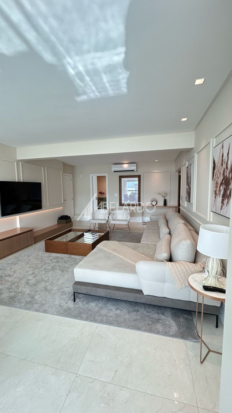 APARTAMENTO FRENTE MAR, MOBILIADO, COM QUATRO SUÍTES - EM MEIA PRAIA/ITAPEMA - foto 1