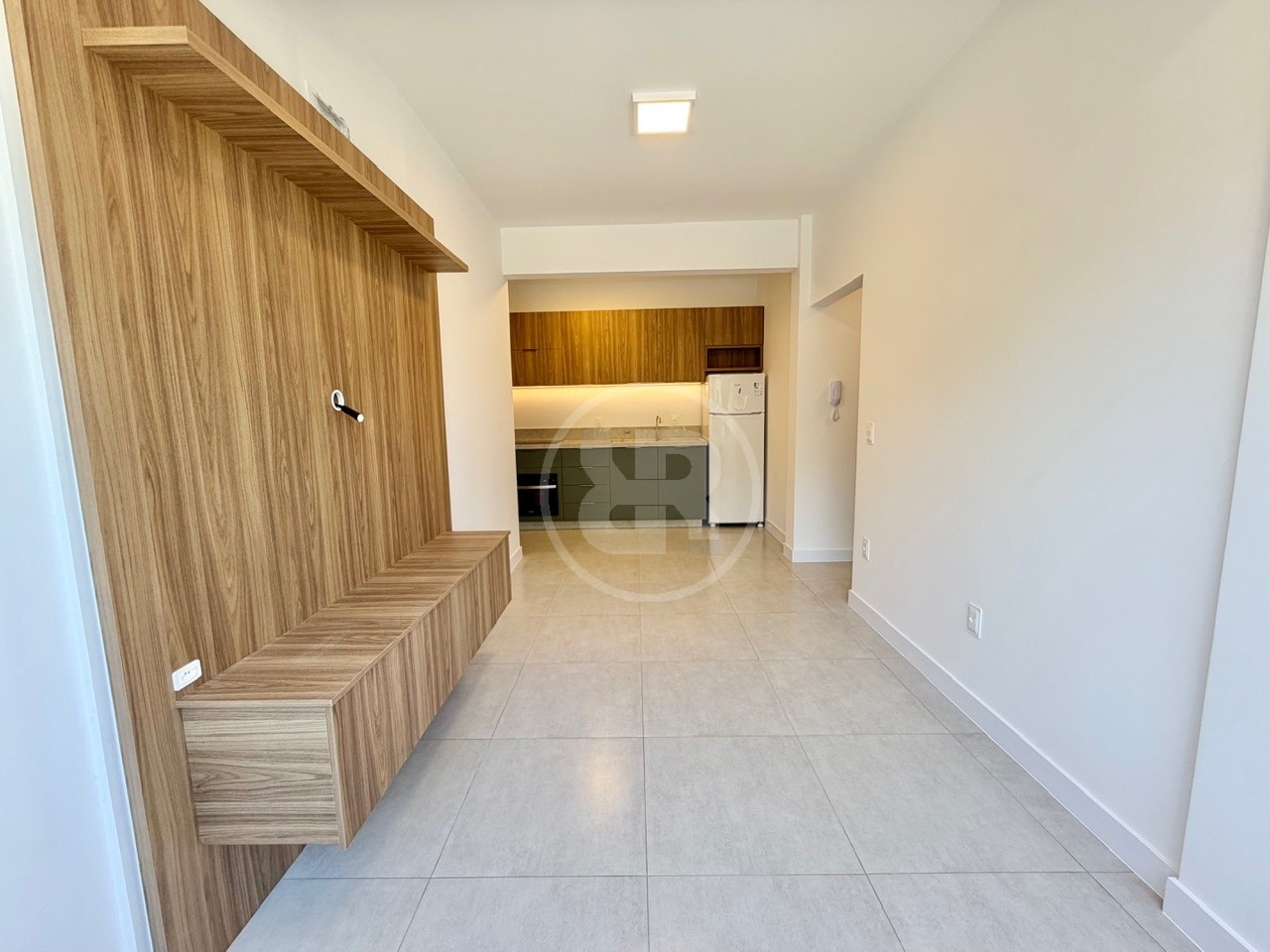 Apartamento Novo, Mobiliado, de 1 Dormitório para Alugar próximo ao Hospital Santa Isabel, no Centro de Blumenau/SC - foto 1