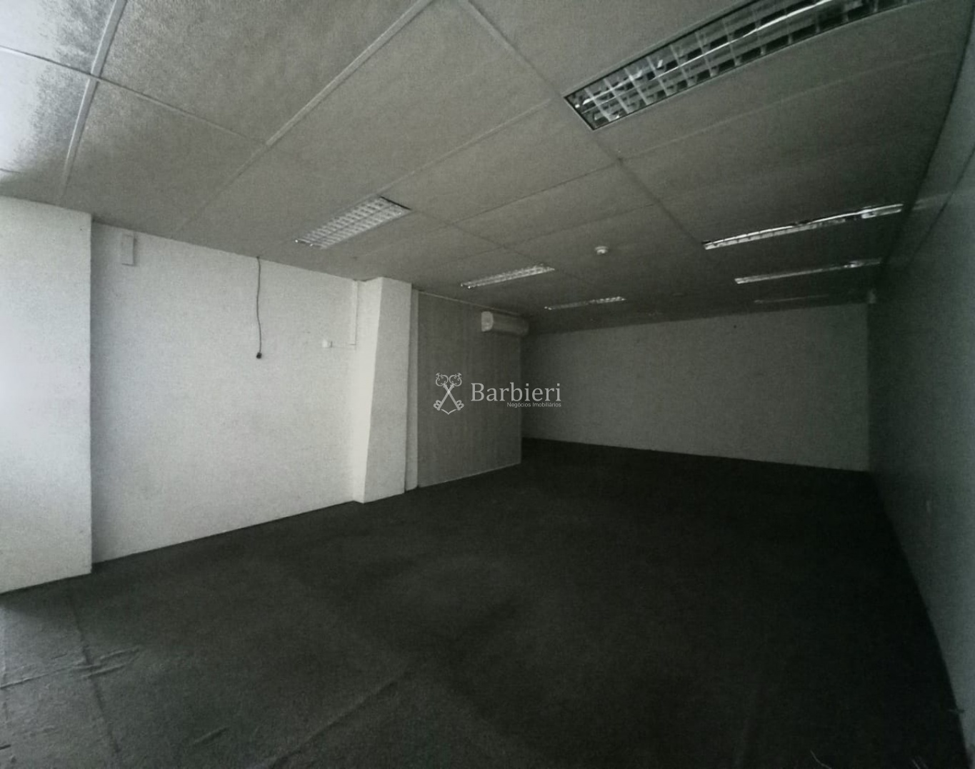 Sala Comercial Térrea no Centro de Blumenau — foto 5