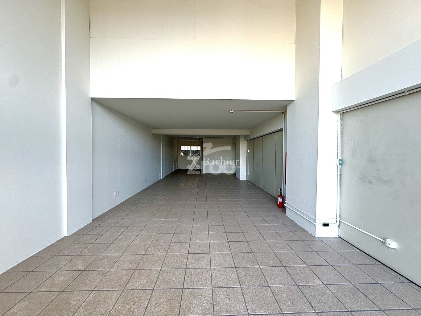 Loja Comercial com 80m conta com ampla vitrine no bairro Itoupava Norte em Blumenau/SC — foto 4