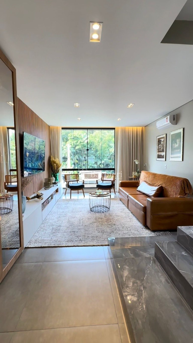 Casa com 3 quartos sendo 2 suite no bairro Badefurt em Blumenau/SC - foto 1