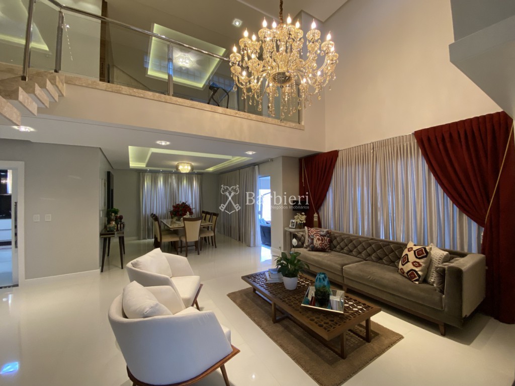 Casa com 4 suítes, 4 vagas e escritório na Itoupava central em Blumenau/SC - foto 1