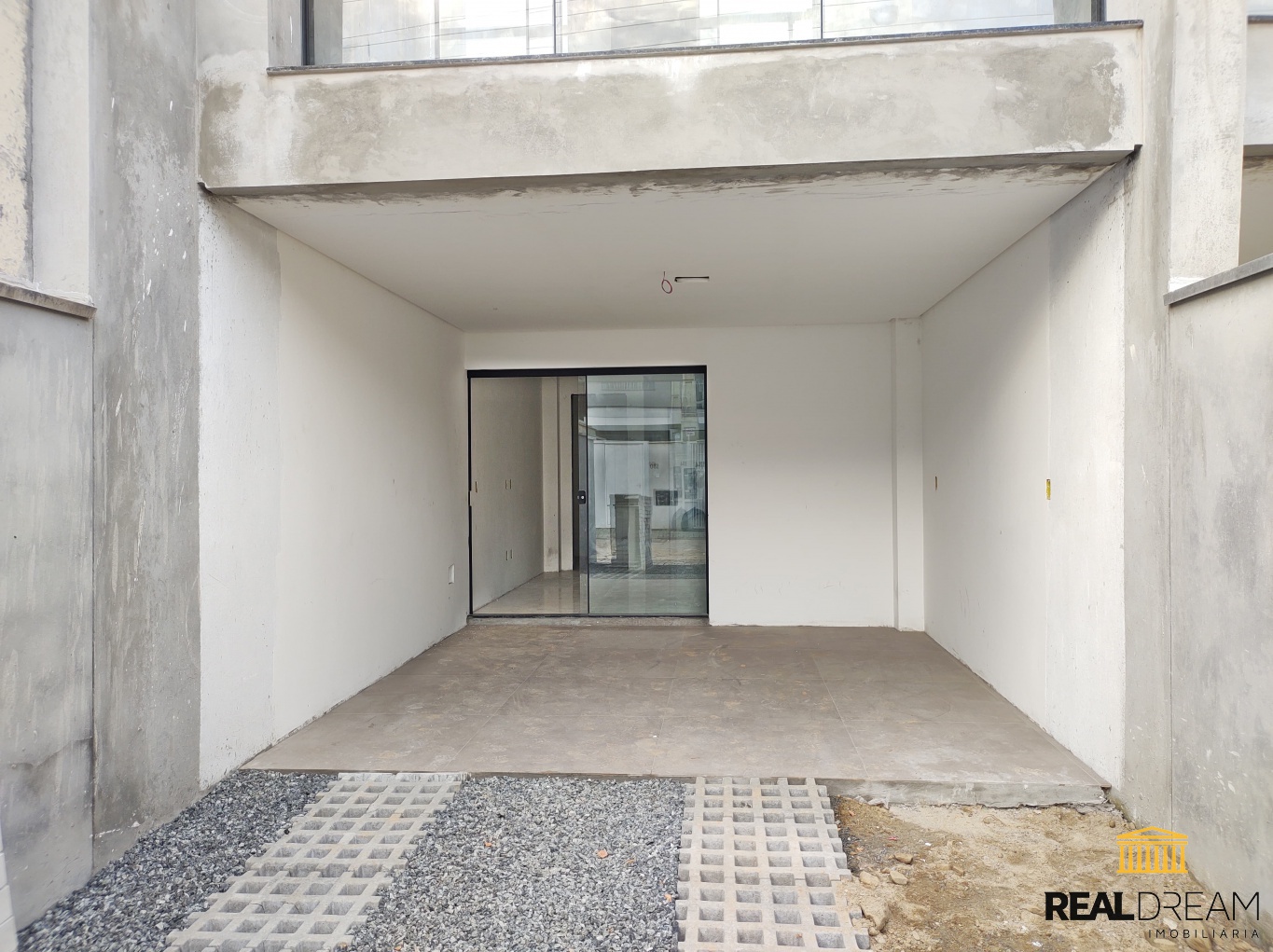 Sobrado Tríplex de 2 suítes + 1 dormitório — foto 2