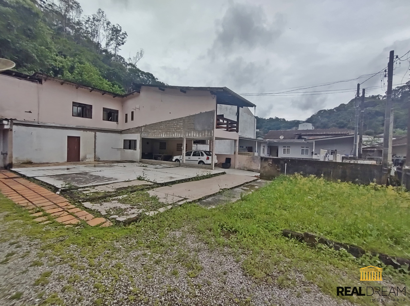 Sobrado e quitinetes alugadas no bairro da Gloria — foto 2