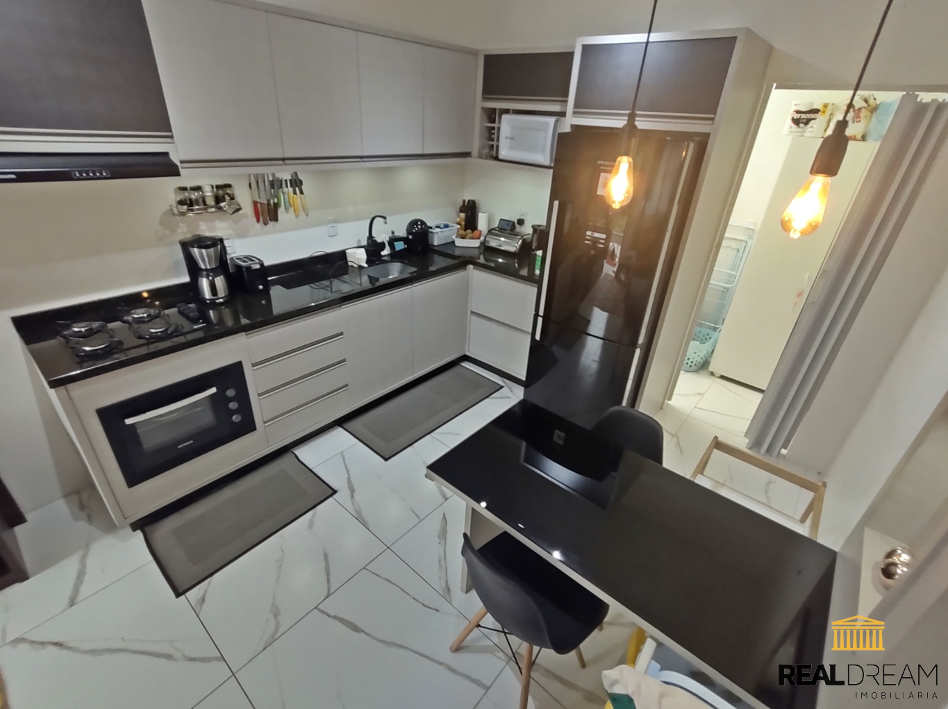 Casa comercial e Apartamento de 2 dormitórios nos fundos. — foto 6