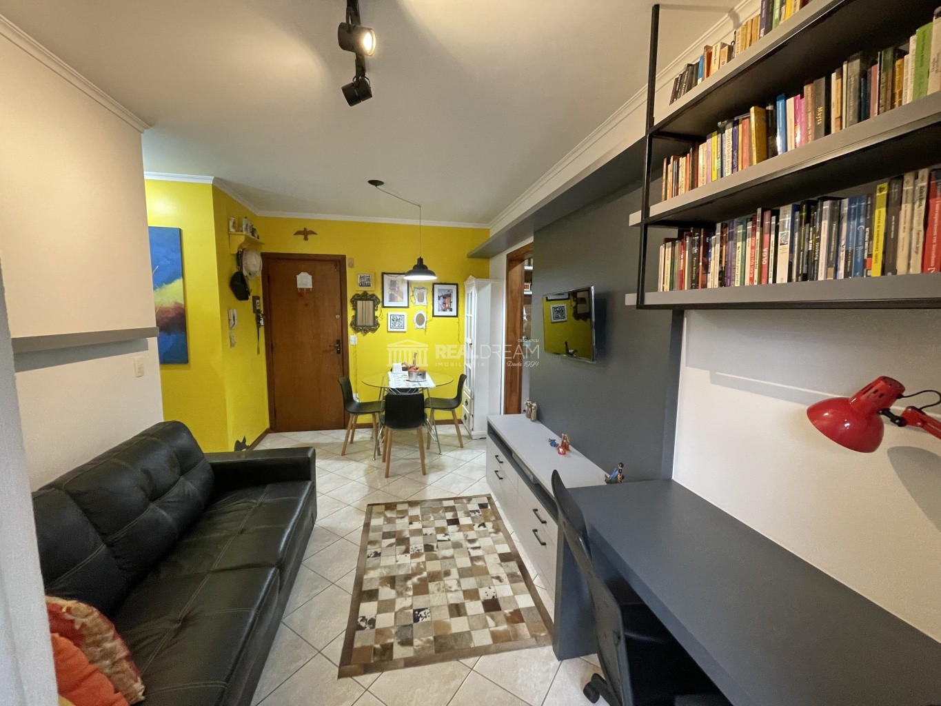 Apartamento de 1 dormitório, semi mobiliado, com 1 vaga de garagem no Victor Konder — foto 7