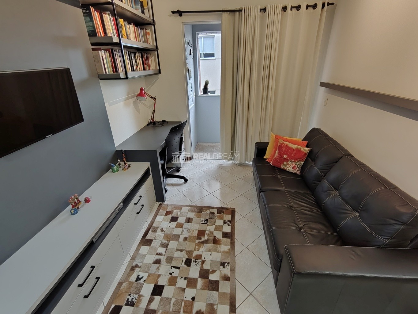 Apartamento de 1 dormitório, semi mobiliado, com 1 vaga de garagem no Victor Konder — foto 6