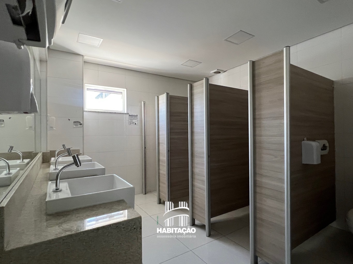 Ampla Sala Comercial em Localização Estratégica — foto 5