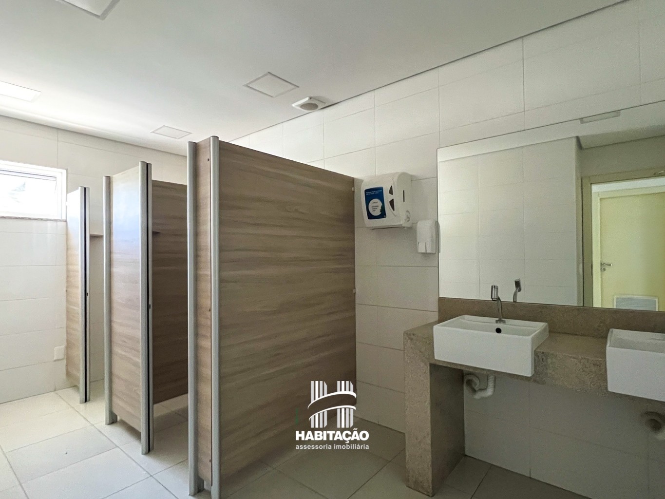 Ampla Sala Comercial em Localização Estratégica — foto 6