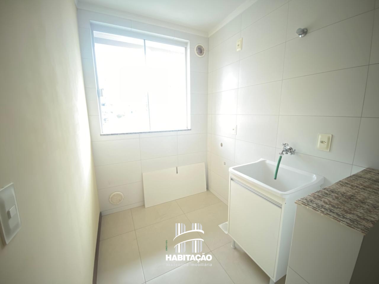 Apartamento 02 Dorm Água Verde — foto 6