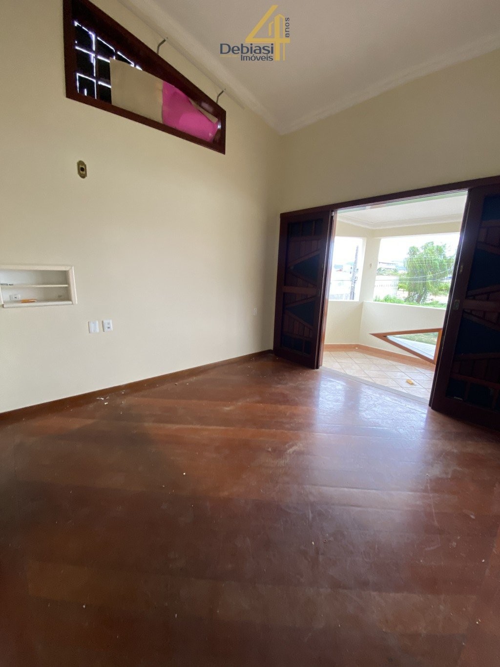 QUARTO C/SACADA SUÍTE