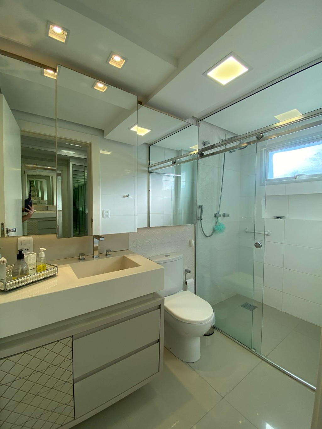 suite 3
