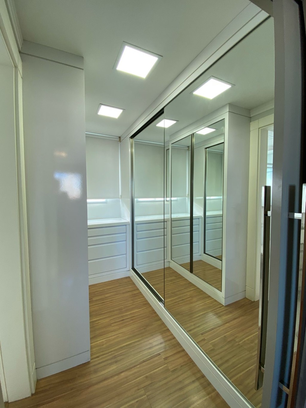 suite 3