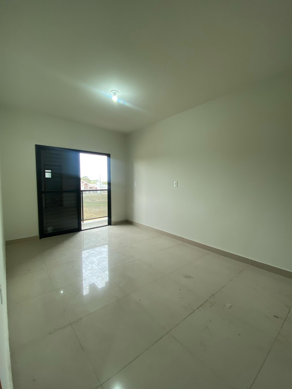 Quarto 2 (suíte)