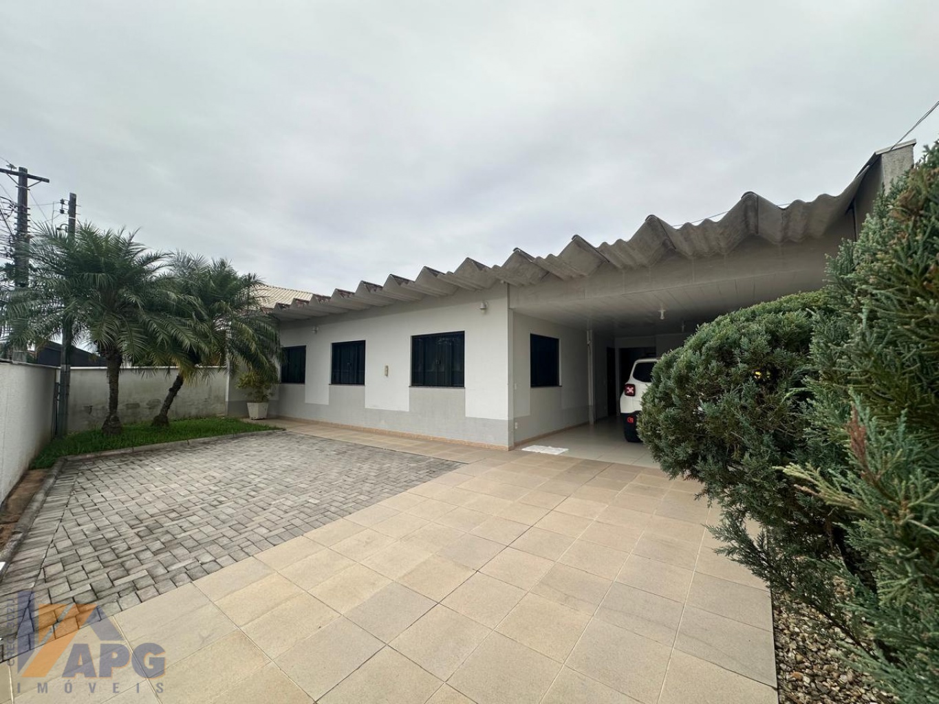 Casa com excelente localização em Gaspar - SC, bairro 7 de Setembro. — foto 2