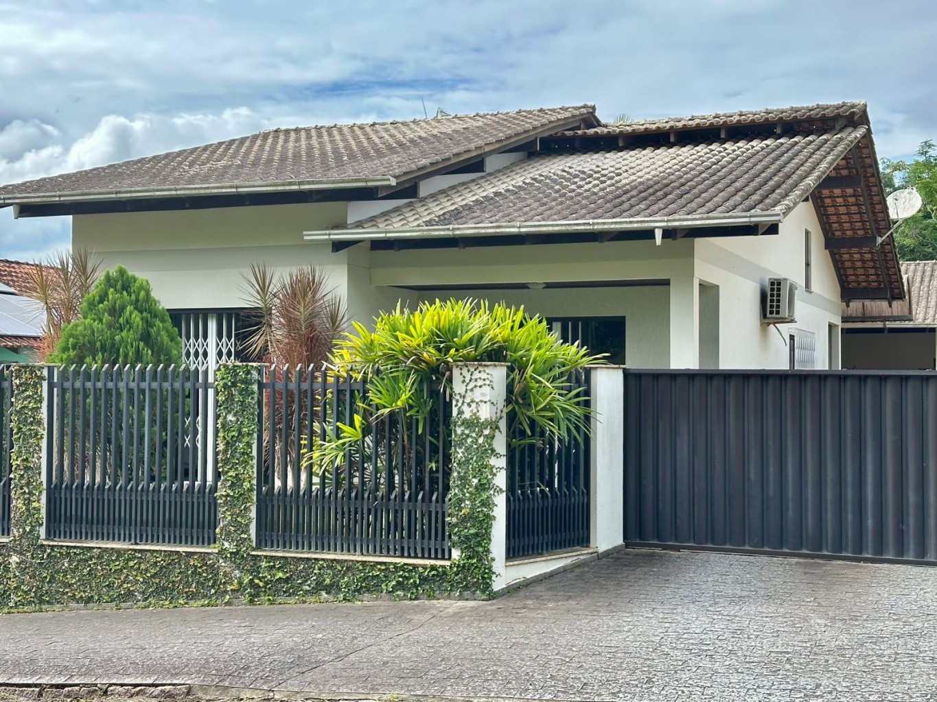 Casa 2 dormitórios 1 suíte - foto 1