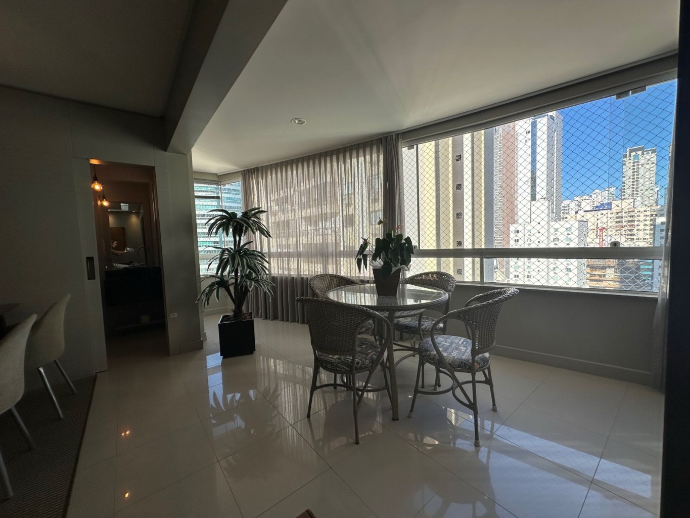 Venda -Apartamento -3 suítes - 2 vagas — foto 4