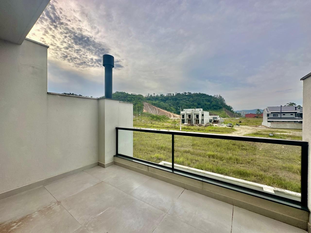 Sobrado -2 suítes- 1 vaga — foto 7