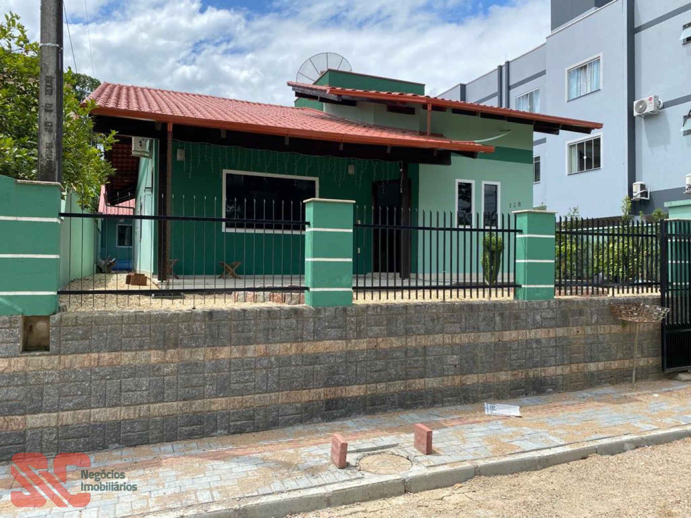 Casa de alvenaria - foto 1