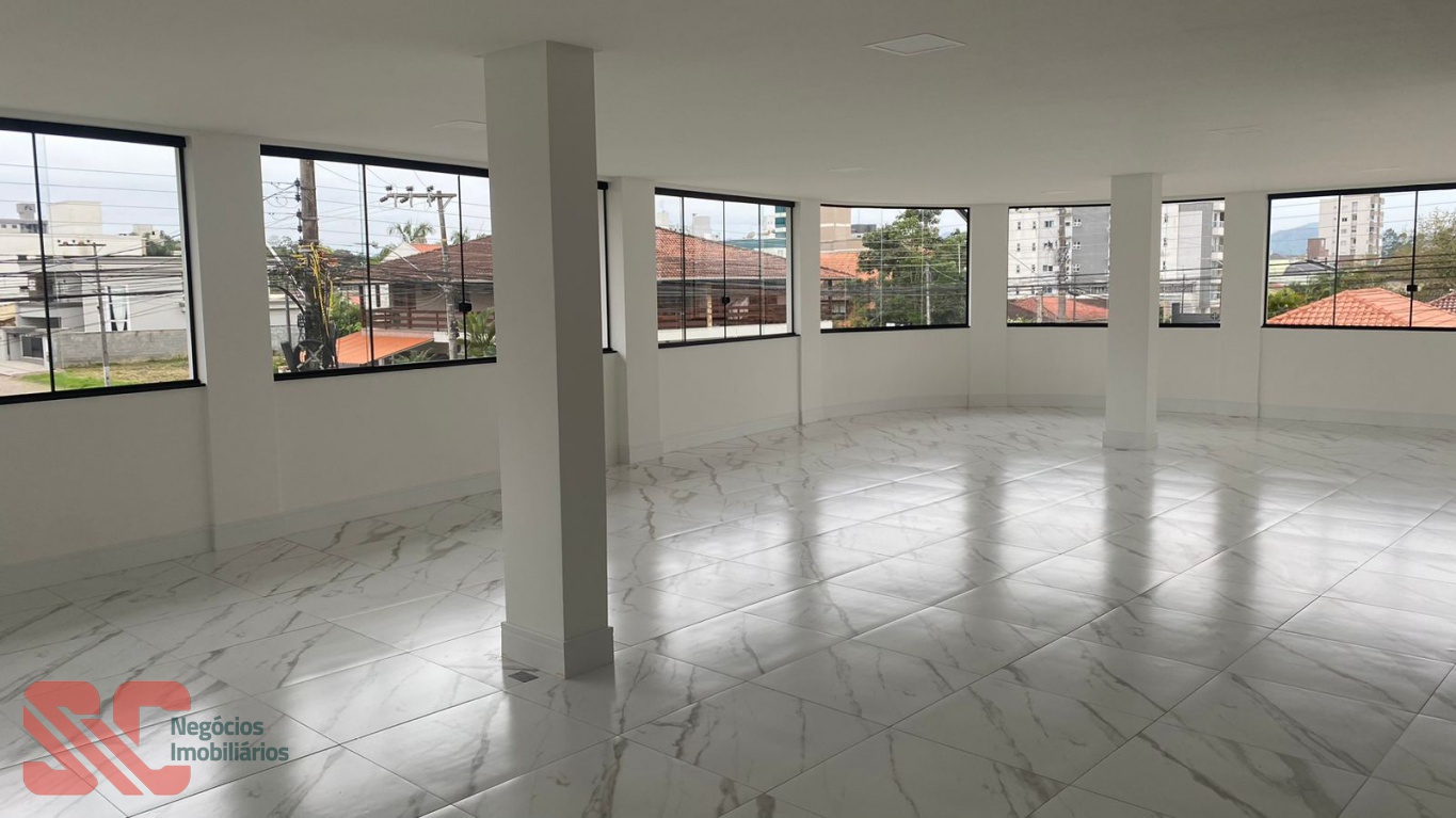 Prédio residencial/comercial no bairro Rio Morto — foto 3