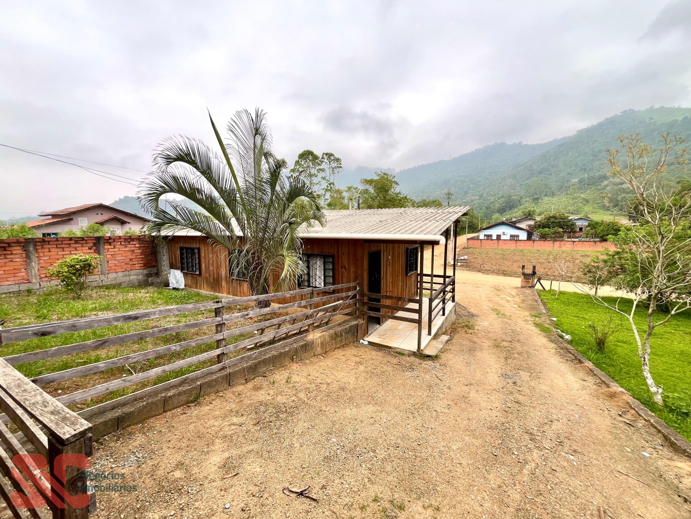 Terreno com duas casas no bairro estradinha — foto 4