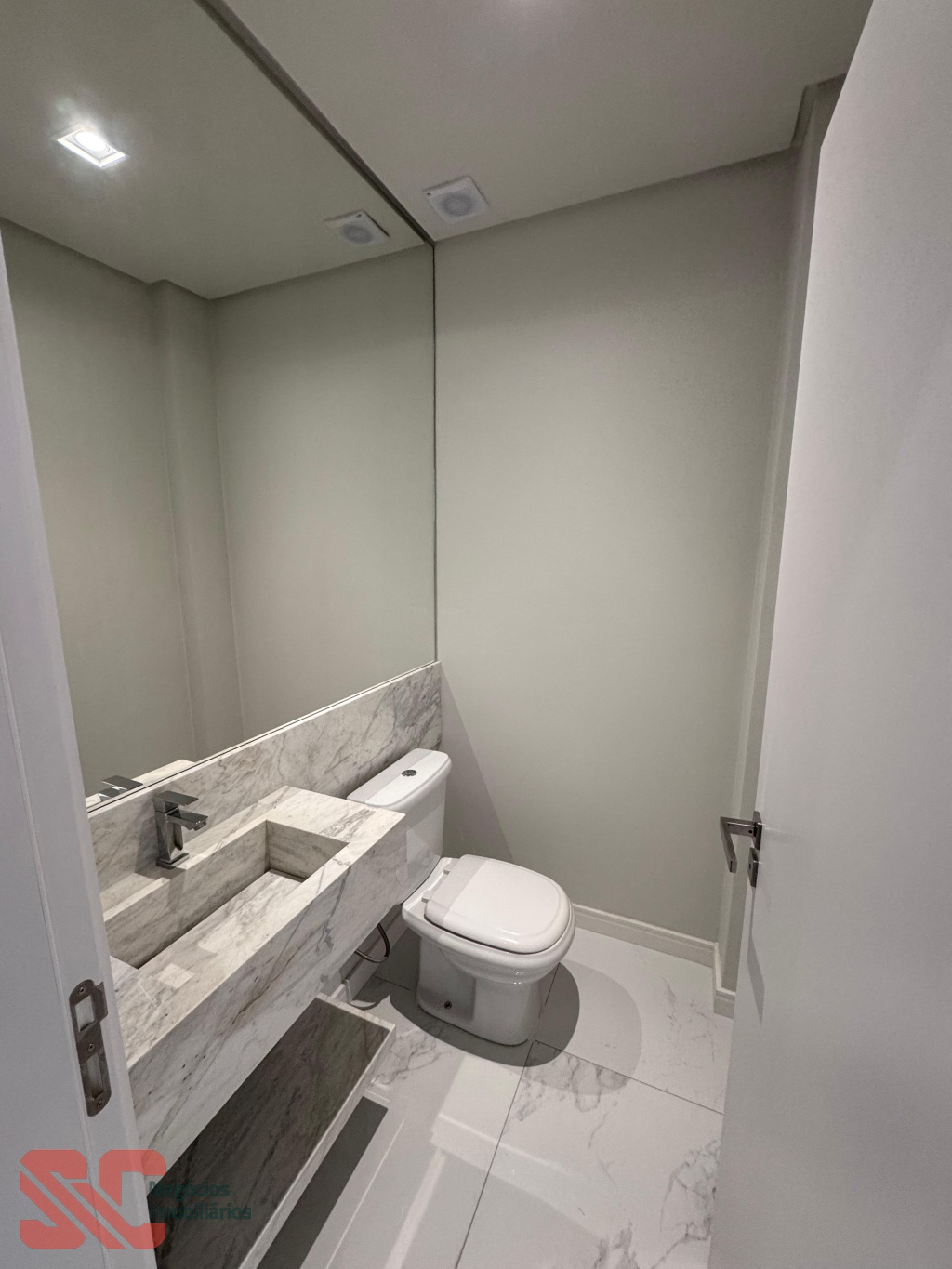 Apartamento com vista para o mar em Perequê — foto 6