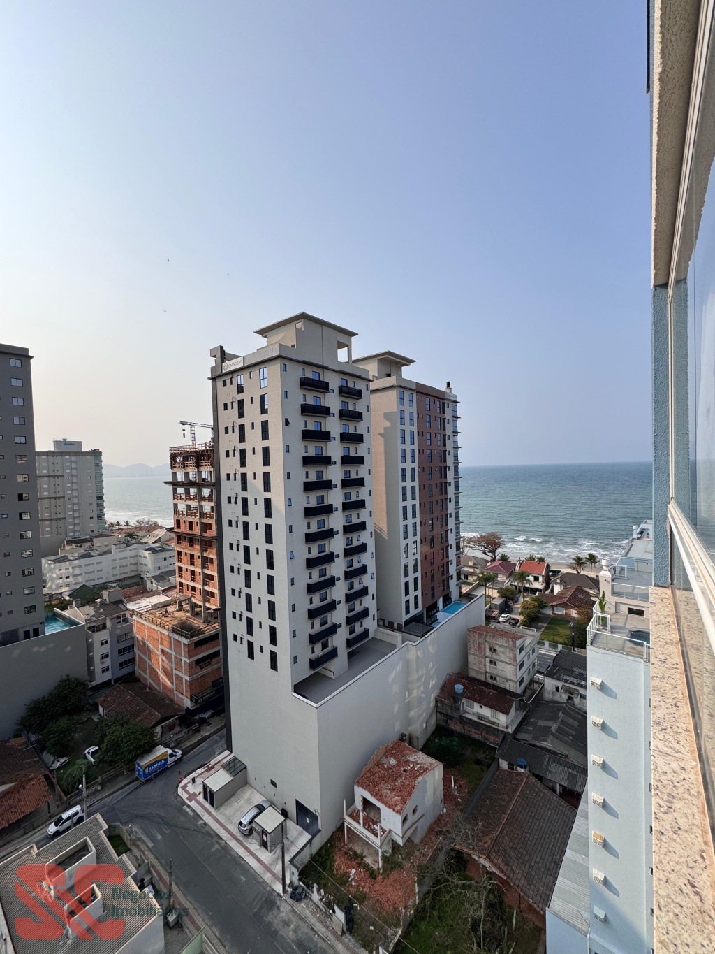 Apartamento com vista para o mar em Perequê - foto 1