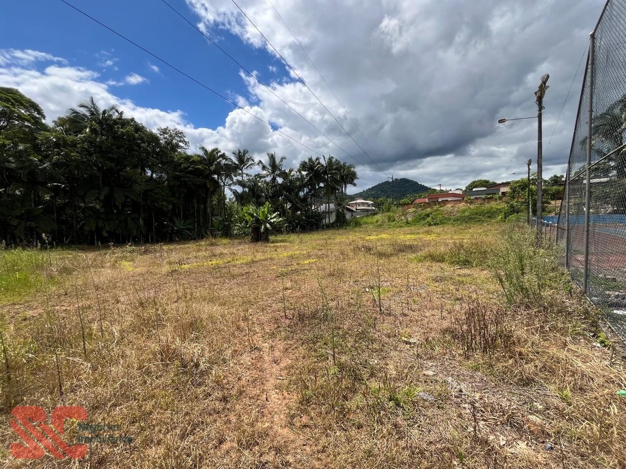 Terreno no bairro Carijós - foto 1