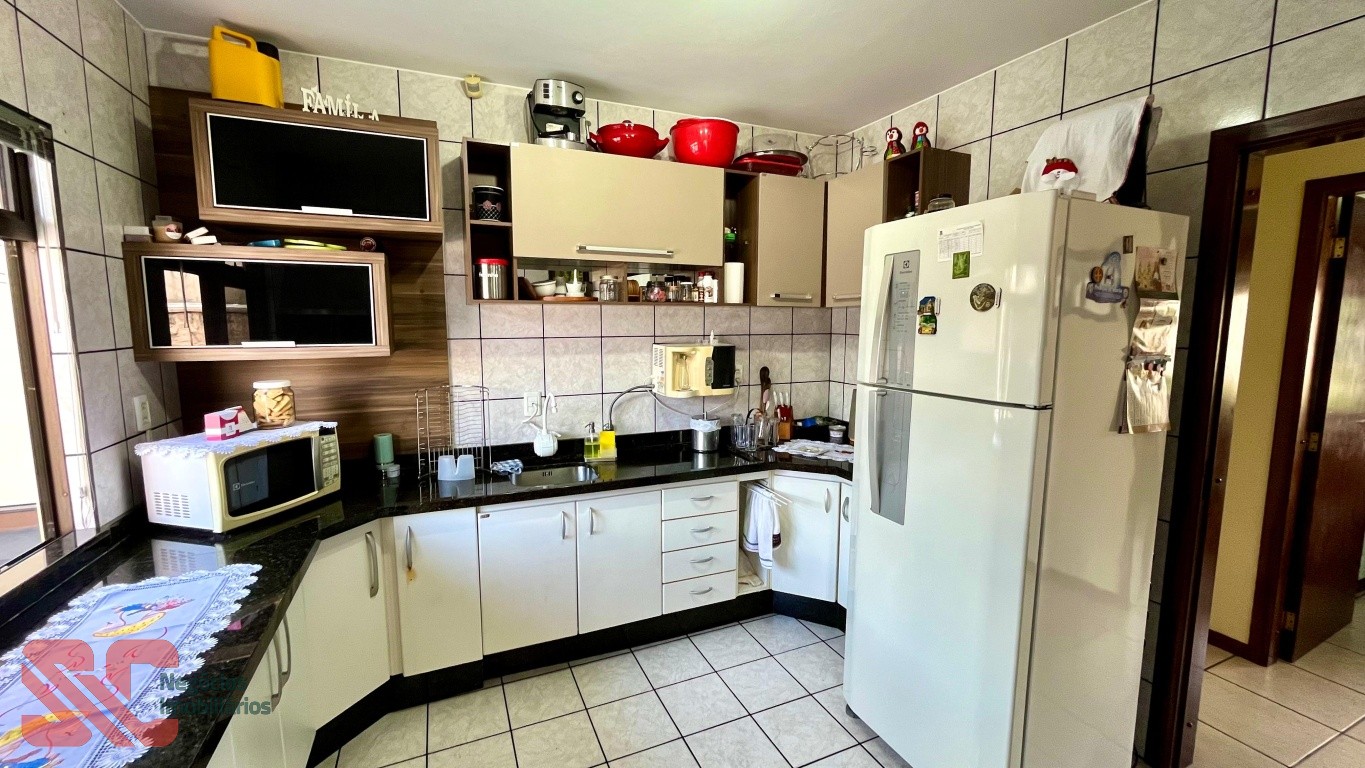 Casa com piscina no Carijós — foto 6