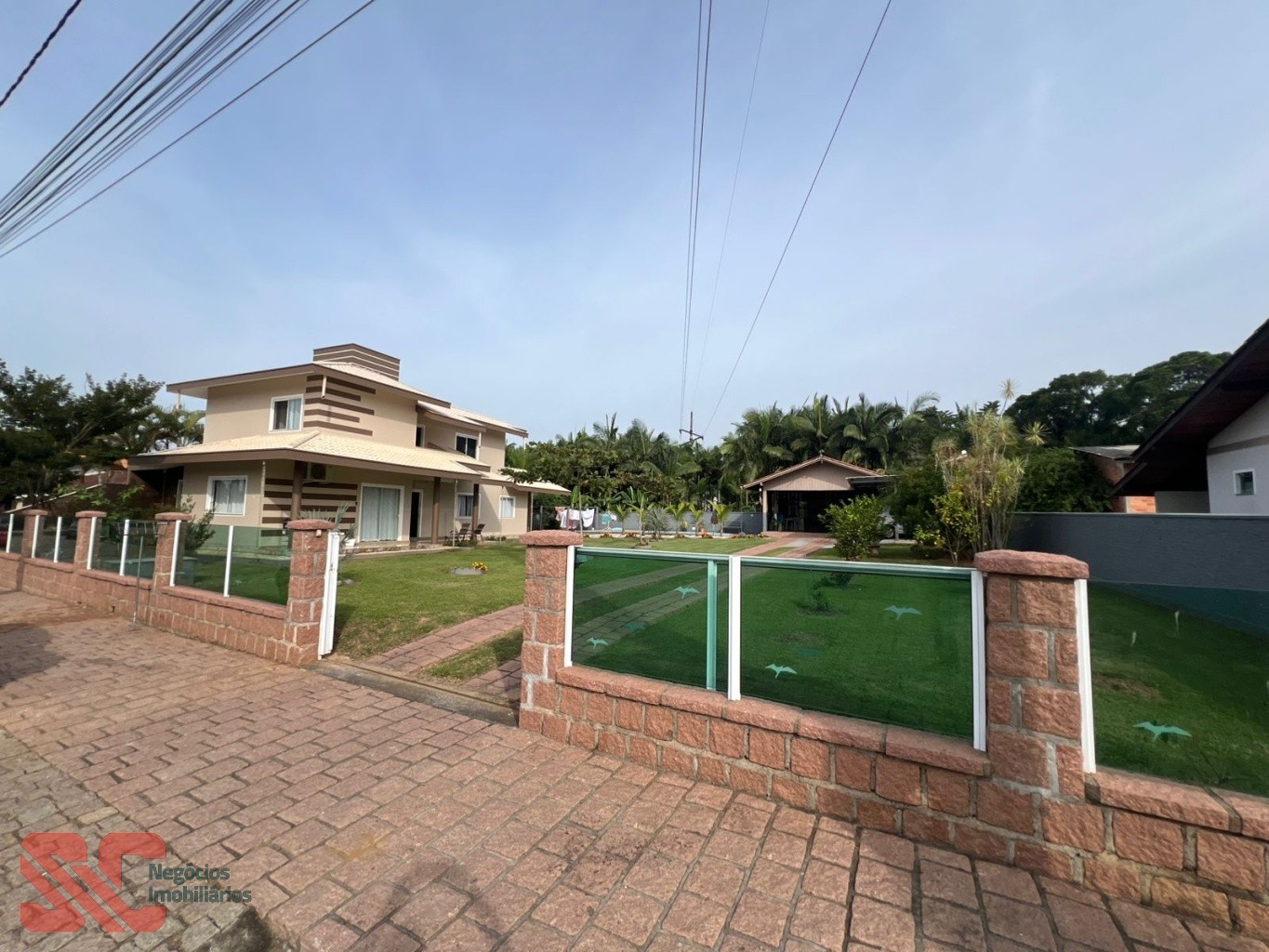 CASA DE ALTO PADRÃO — foto 2