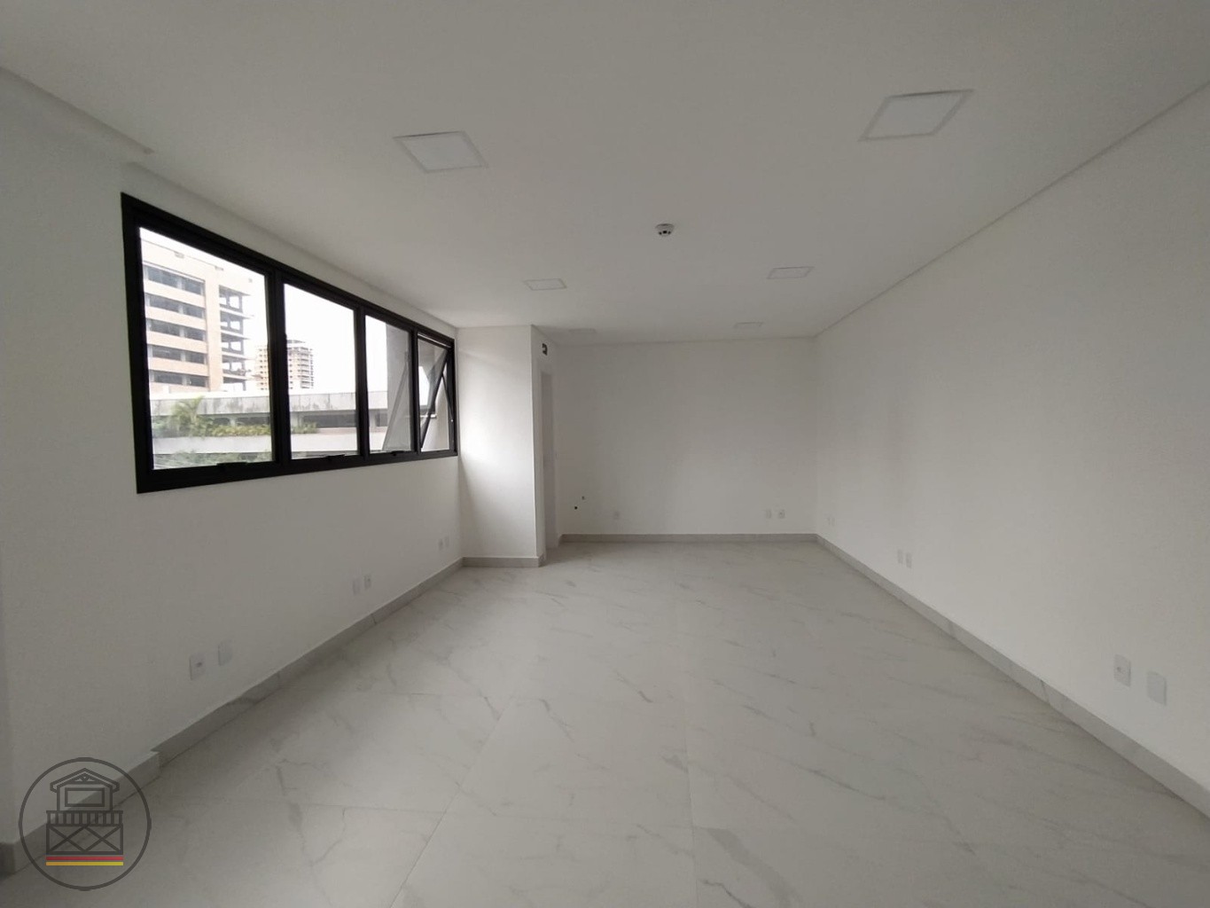 Sala Comercial no Edifício Empresarial Rei Salomão - Bairro Velha — foto 5