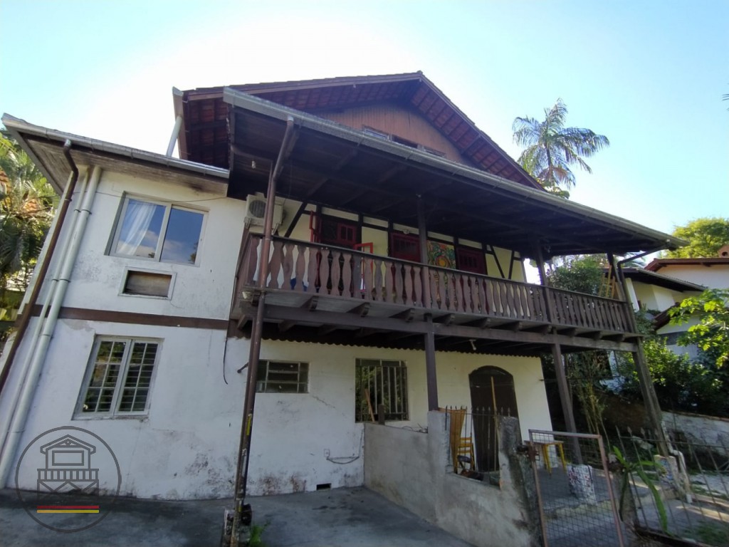 Linda Casa em Região Privilegiada, Pertinho do Centro — foto 2