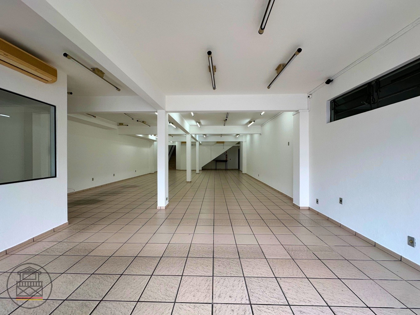 Loja Térrea em Blumenau - 230m prontos para o sucesso do seu negócio! — foto 2