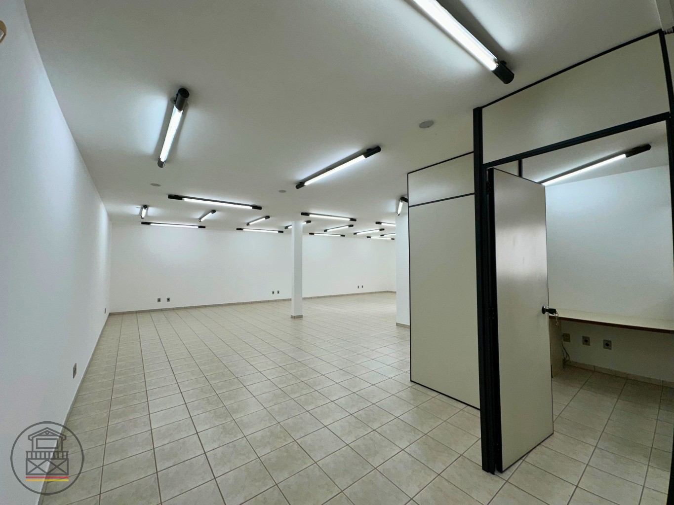 Loja Térrea em Blumenau - 230m prontos para o sucesso do seu negócio! — foto 5