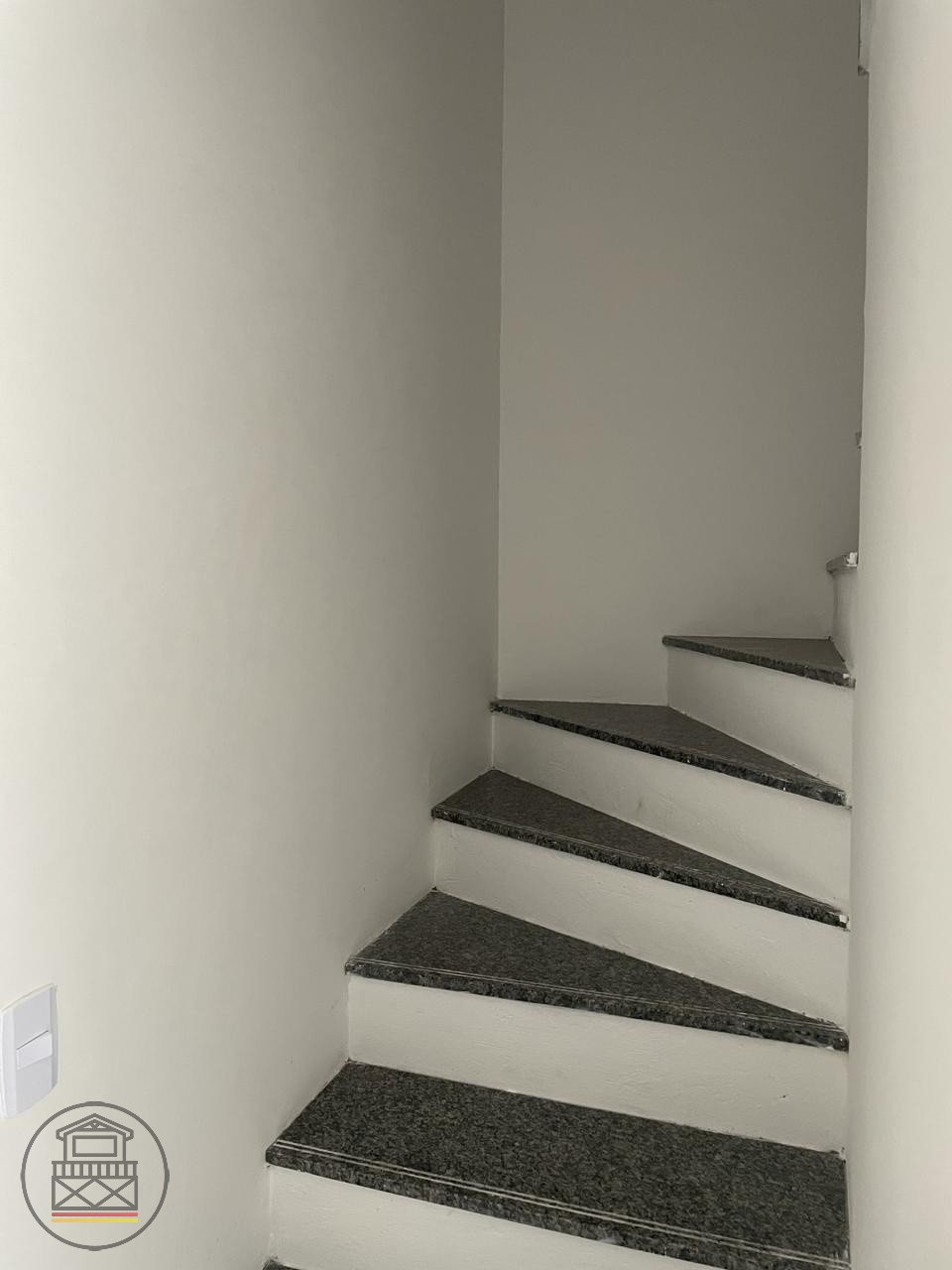 Sobrado com 2 suítes, bairro Água Verde!!! — foto 3