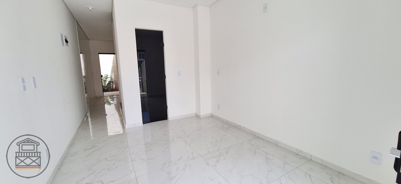 Sobrado com 2 suítes, bairro Água Verde!!! — foto 4