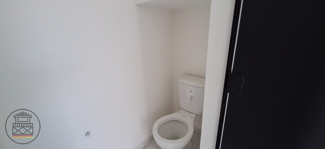 Sobrado com 2 suítes, bairro Água Verde!!! — foto 5